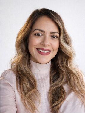 Meet your Posher, Carolina
